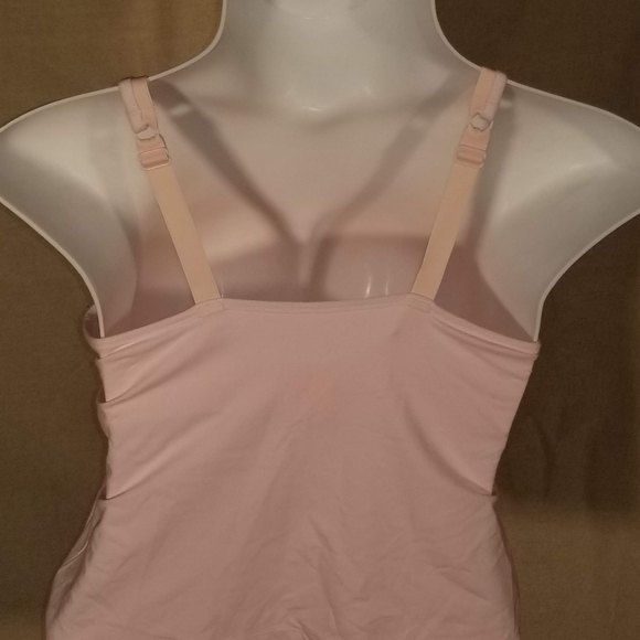 Pink cotton tank w/ flower applique & built in bra (40D) - Picture 2 of 5